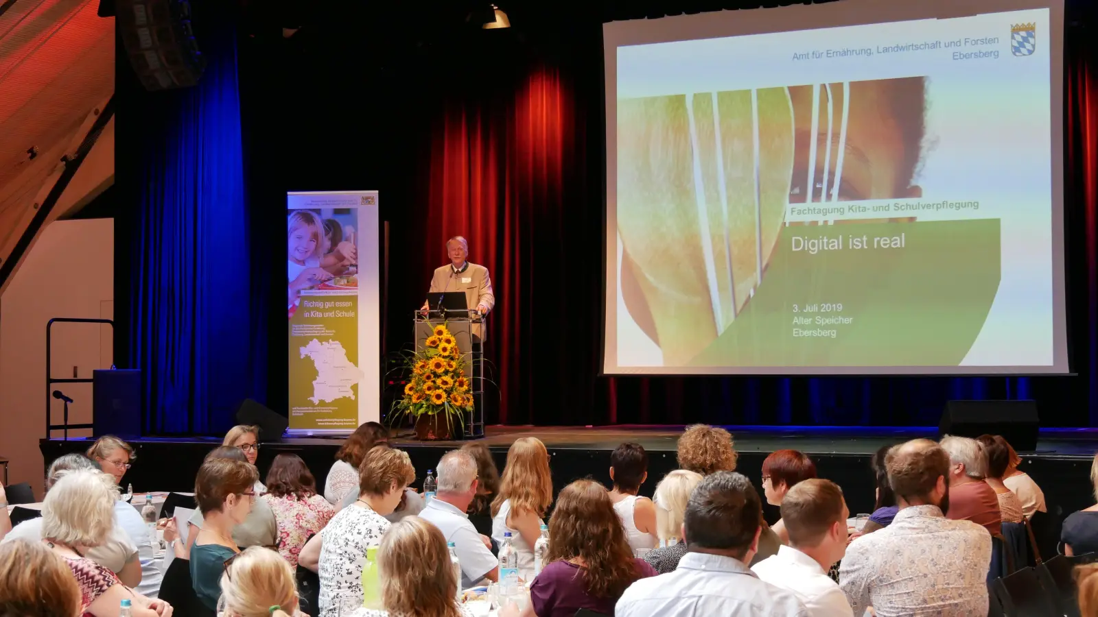 Behördenleiter Dr. Georg Kasberger eröffnete die Tagung. (Foto: aelf)