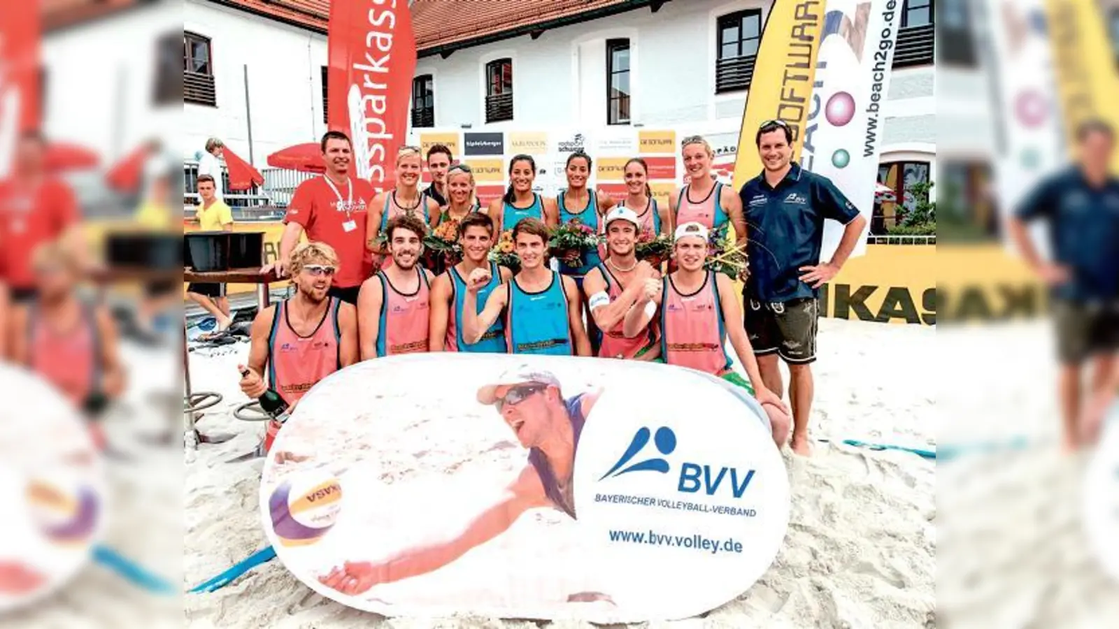 Zirka 800 Zuschauer waren bei den BVV Masters dabei  hier die Sieger und Platzierten.	 (Foto: stefanrossmann.com)