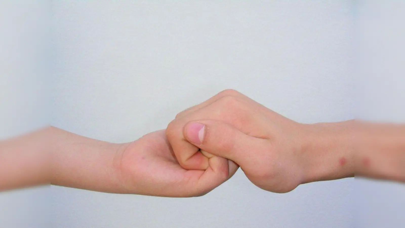 In der Selbsthilfegruppe „Dicke Freunde München” wird nicht verurteilt, sondern informiert und unterstützt. (Foto: S. Hoefschlaeger / pixelio.de)