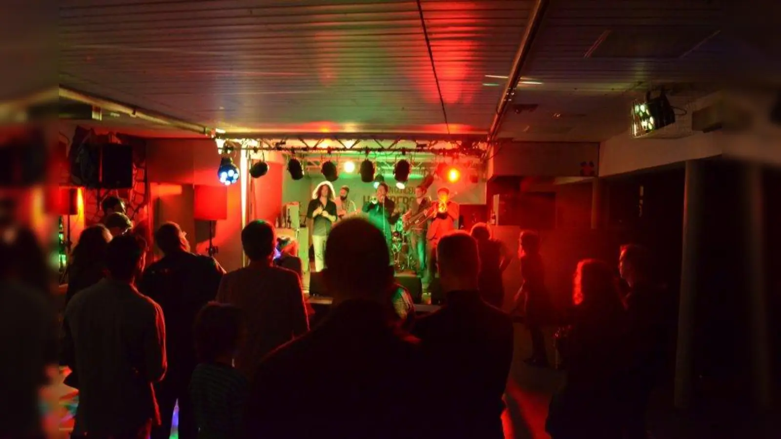 Im Jugendtreff in Neuhausen (Hanebergstraße 14) findet auch dieses Jahr die Konzertreihe „Haneberger on the Rocks“ statt. (Foto: Jugendtreff Neuhausen)