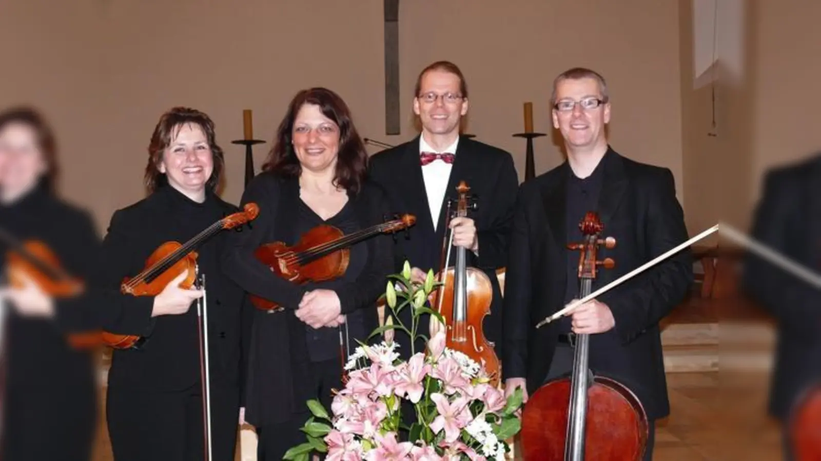Das Streichquartett Neukeferloh (v. l.): Silvia Schmidbaur (Violine), Iris Unterricker (Violine), Jürgen Keil (Viola) und  Rafael Gütter (Violoncello). 	 (Foto: VA)