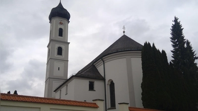 In der katholischen Kirche St. Valentin findet ein vorweihnachtliches Konzert statt. (Foto: bas)