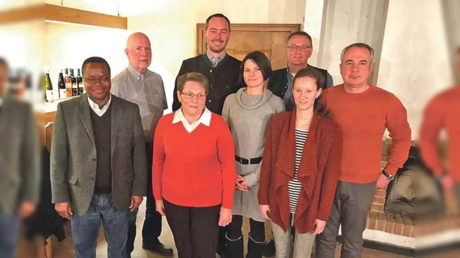 Pfarrer Dr. Anicet Mutonkole-Muyombi, Alexander Klinke,  Johanna Windisch, Kai Platz, Karin Platz, Josef Glück, Veronika Glück und Manfred Wagner (v. li.).	  (Foto: Kolpingsfamilie)