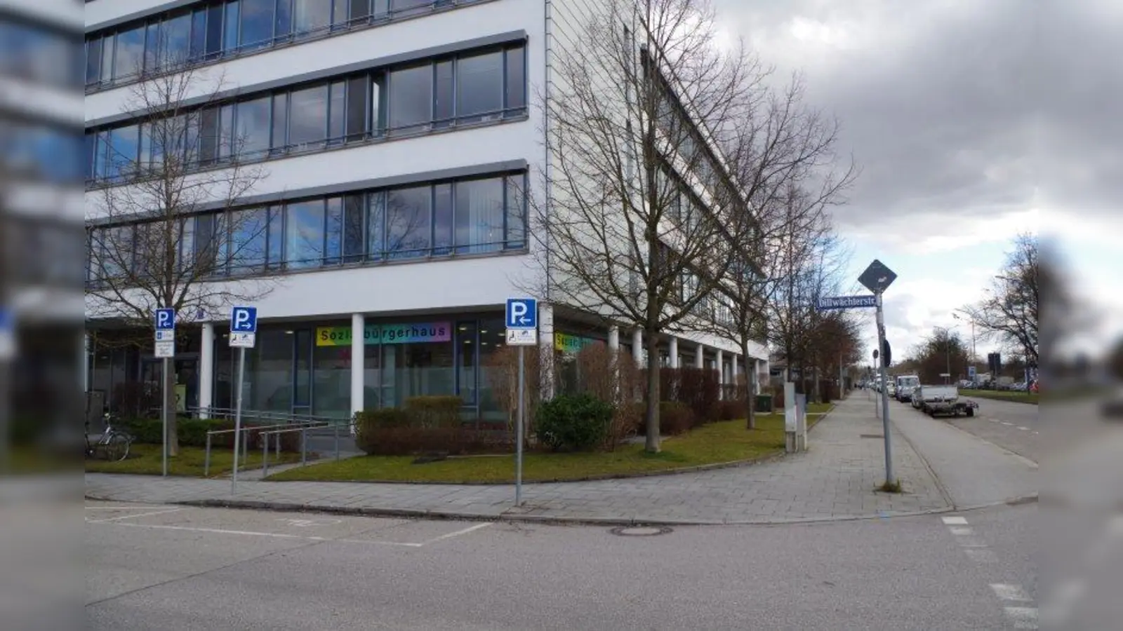 Das Sozialbürgerhaus Laim/ Schwanthalerhöhe ist nicht mehr an der Dillwächterstraße ansässig. Seit Mai sind Beratungstermine in der Hansastraße 2 möglich. (Foto: kö)