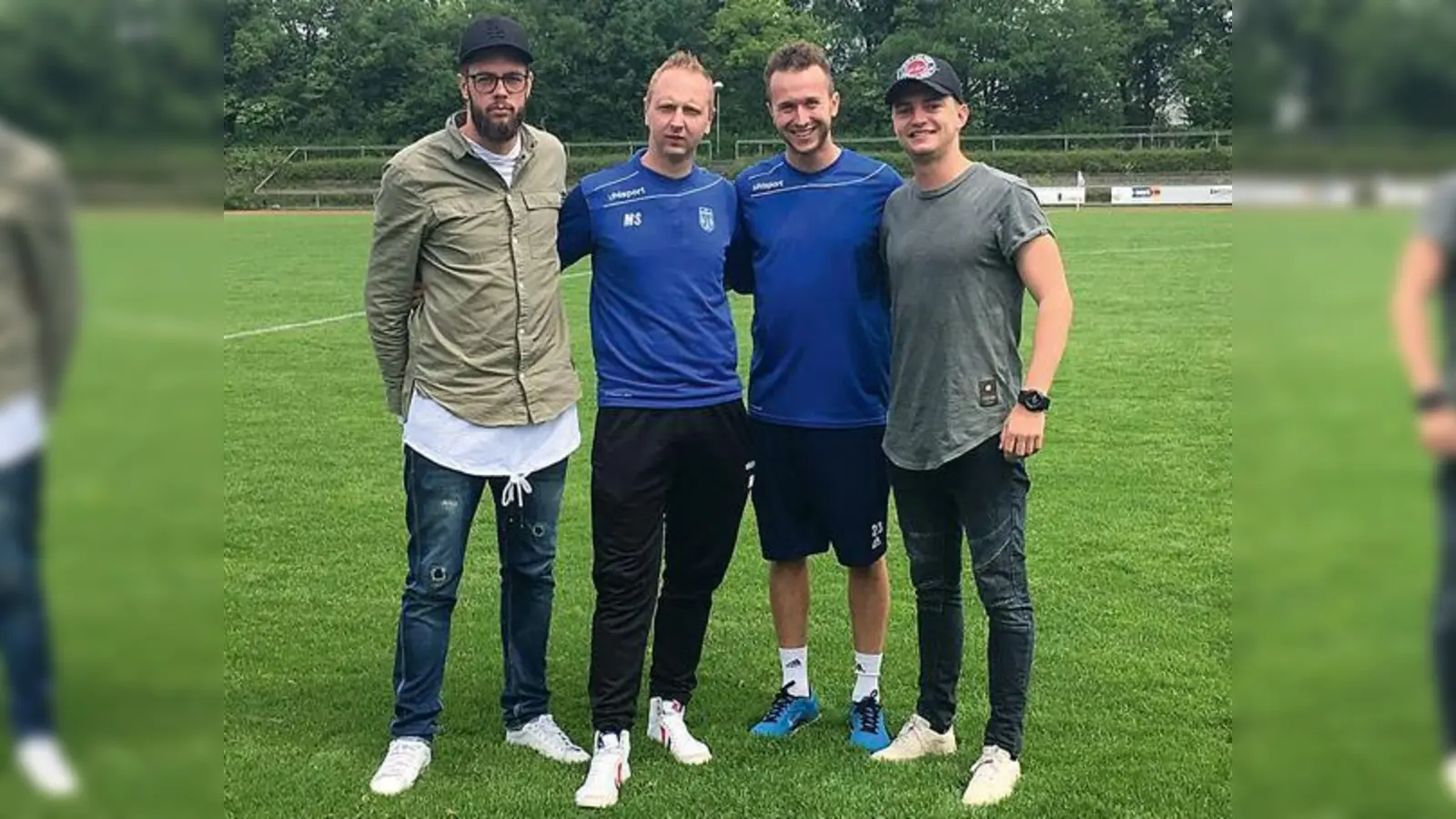 Abteilungsleiter Matthias Schmidt (2.v.l.) mit dem neuen Trainerteam  (Foto: Maximilian Kratzel (sportlicher Leiter), Tim Müllmaier und Tobias Grill (Trainergespann).)