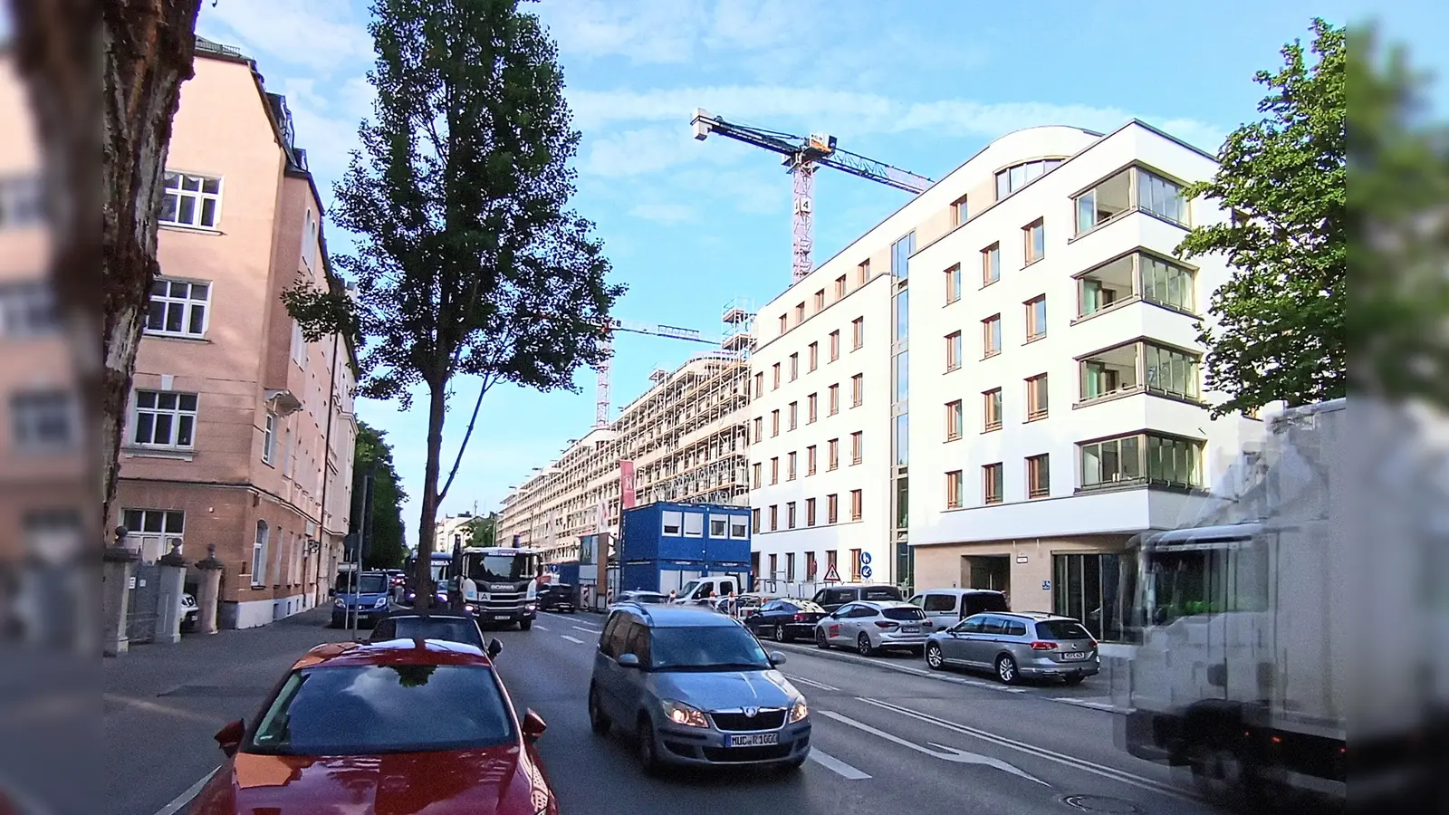 Der BA Sendling spricht für zwei Fahrspuren auf der Plinganserstraße Richtung Süden ab Harras aus. (Foto: tje)