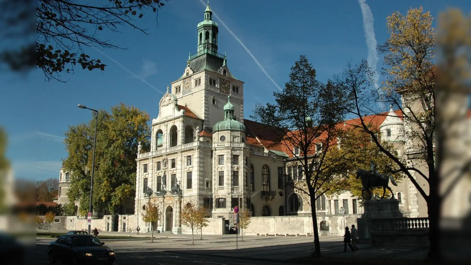 Das Bayerische Nationalmuseum lädt Menschen mit Demenz und ihre Begleiter wieder zu einer entspannten Führung ein.  (Foto: © Bayerisches Nationalmuseum München)