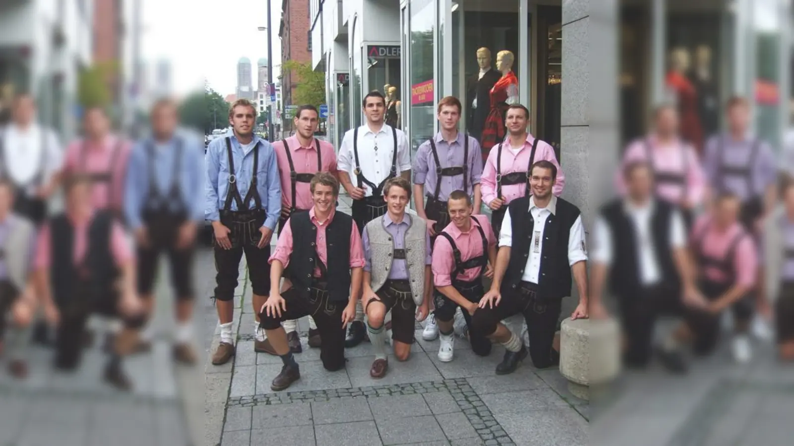 Fesche Buam: Die Spieler von Telemotive München.  (Foto: Privat)