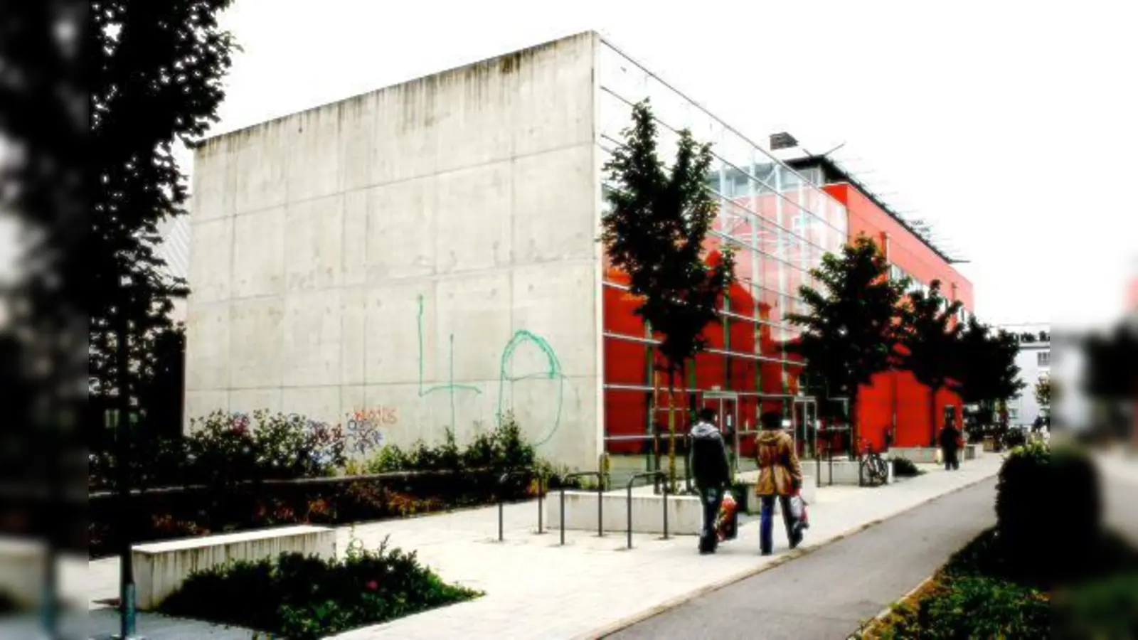 Geld für legale Sprüh-Kunst am Milbertshofener Kulturzentrum wird es nicht geben. 	 (Foto: Schmidt)