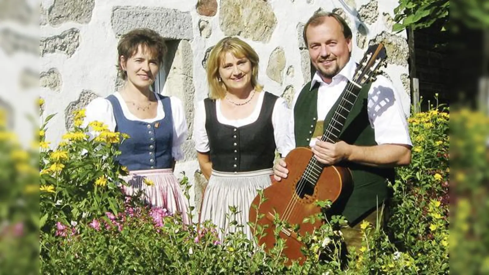 Der »Rainbacher Dreigsang« singt und spielt beim Grandauer Volksmusik-Abend.	 (Foto: VA)