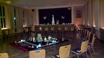 Für die Engel und Seminarteilnehmer  ist alles vorbereitet. (Foto: Weitblick)