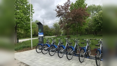 Mit dem MVG-Rad kann man ab sofort von Harlaching aus viele attraktive Ziele im Landkreis München erreichen, unter anderem den Landschaftspark in Unterhaching. (Foto: hw)