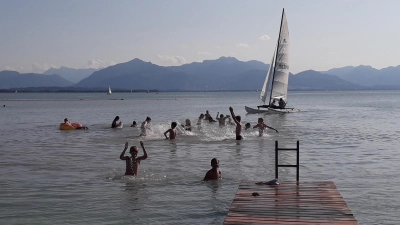 Die Freizeiten am und im Wasser sind Teil des Ferienprogramms des Bildungszentrums Burg Schwaneck. (Foto: Bildungszentrum Burg Schwaneck)
