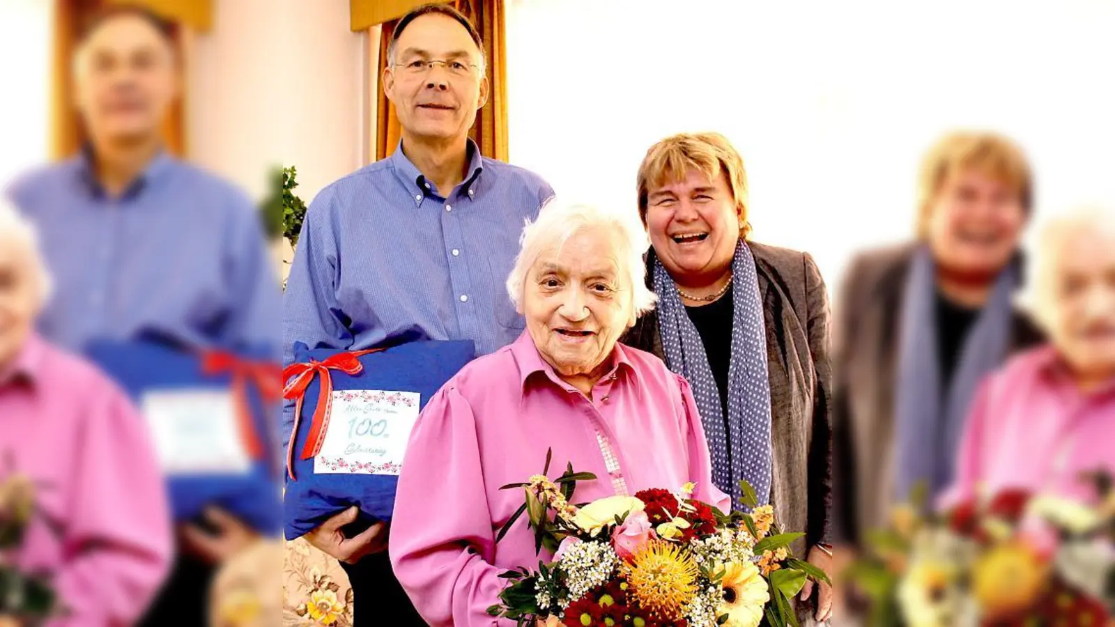 Michael Klotz und Beatrix Burkhardt gratulierten Cäcilie Niemeier zum 100. Lebensjahr. 	 (Foto: Karl Hirt)