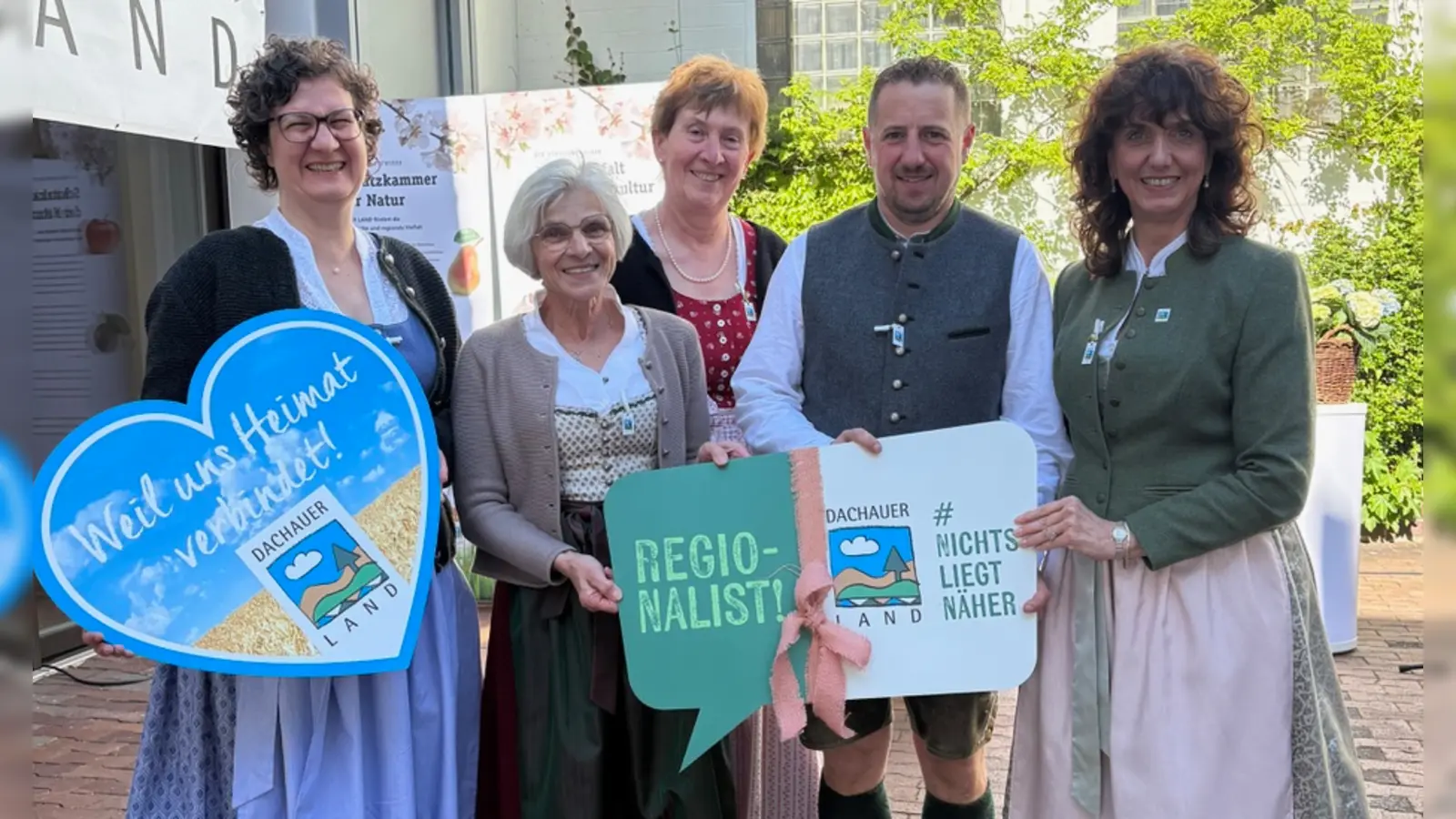 Die Vorstandschaft (v. r.): Michaela Steiner, Matthias Großmann-Neuhäusler, Roswitha Göttler, Cornelia Doll, Michaela Pontzen. (Foto: DACHAUER LAND)