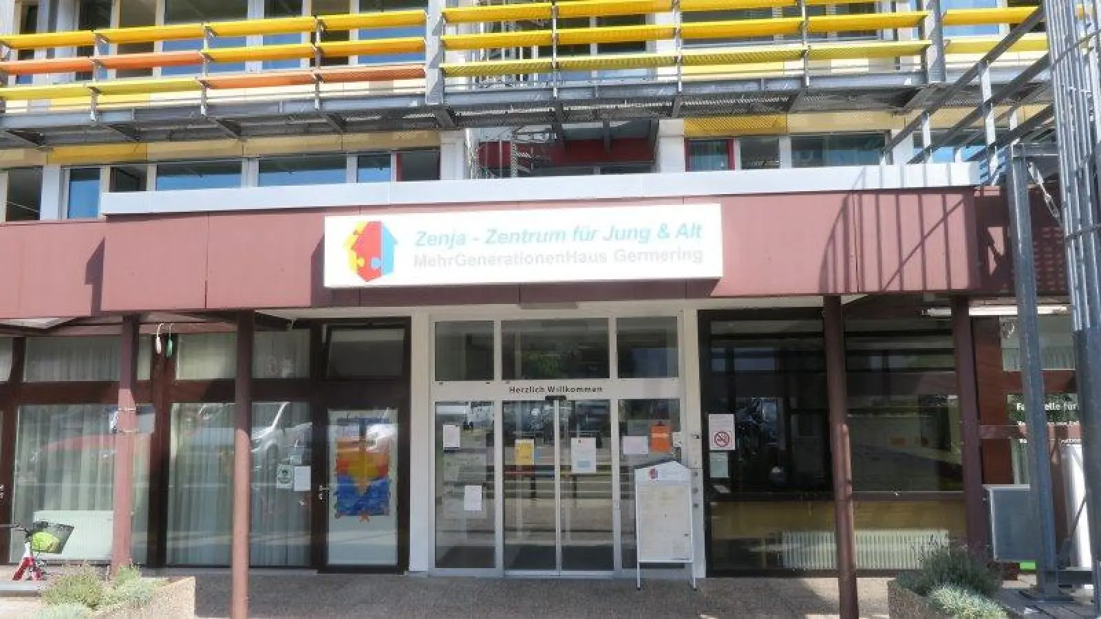 Das Zenja Mehrgenerationenhaus befindet sich in der Planegger Straße 9, Germering. (Foto: lsc)