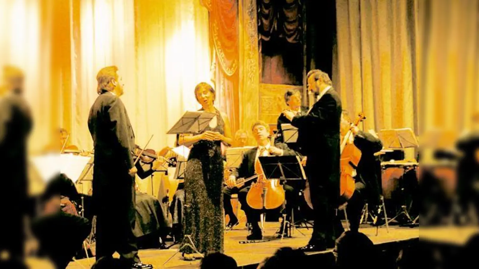 Bekannte Solisten des Gärtnerplatztheaters bestreiten das Silvesterkonzert im Kulturhaus.  (Foto: Privat)
