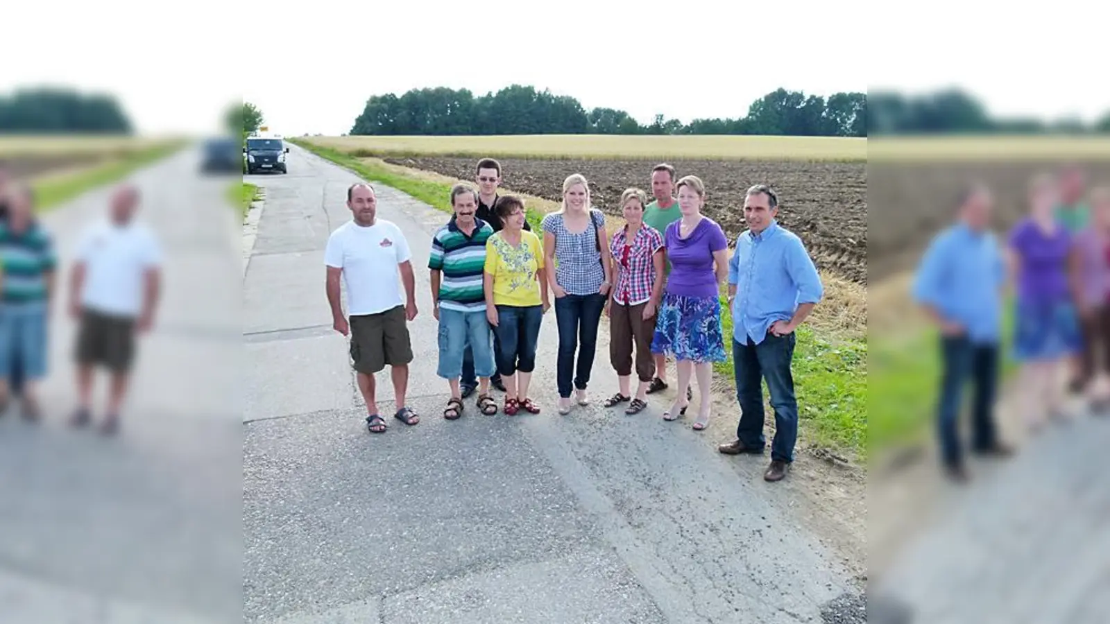 »Wir wissen, dass man an der Straße etwas tun muss, sind aber nicht bereit, den Haushalt der Gemeinde zu sanieren«, sagen die Anwohner.	 (Foto: bb)