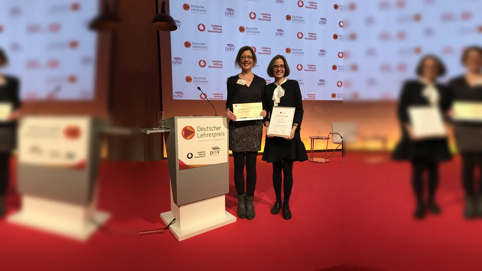 Die Lehrerinnen wurden für ihre Pädagogik und Kreativität ausgezeichnet.  (Foto: VA)