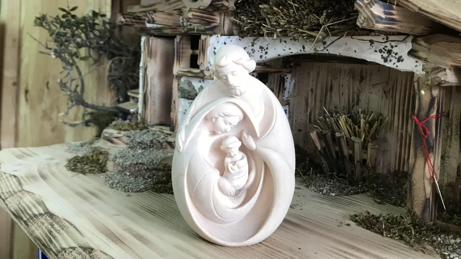 Das ASZ besucht im Dezember verschiedene Kunsthandwerkermärkte, wo man weihnachtliche Kostbarkeiten bewundern und kaufen kann.  (Foto: hw)