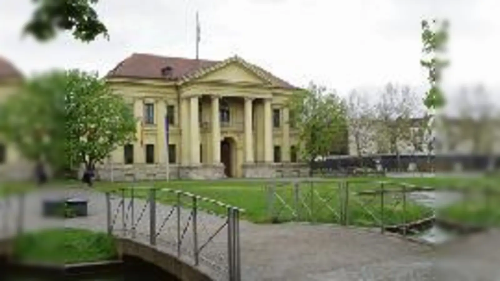 Der Bachlauf am Prinz-Carl-Palais ist Startpunkt der Radltour entlang des Schwabinger  (Kanals.Foto: VA)