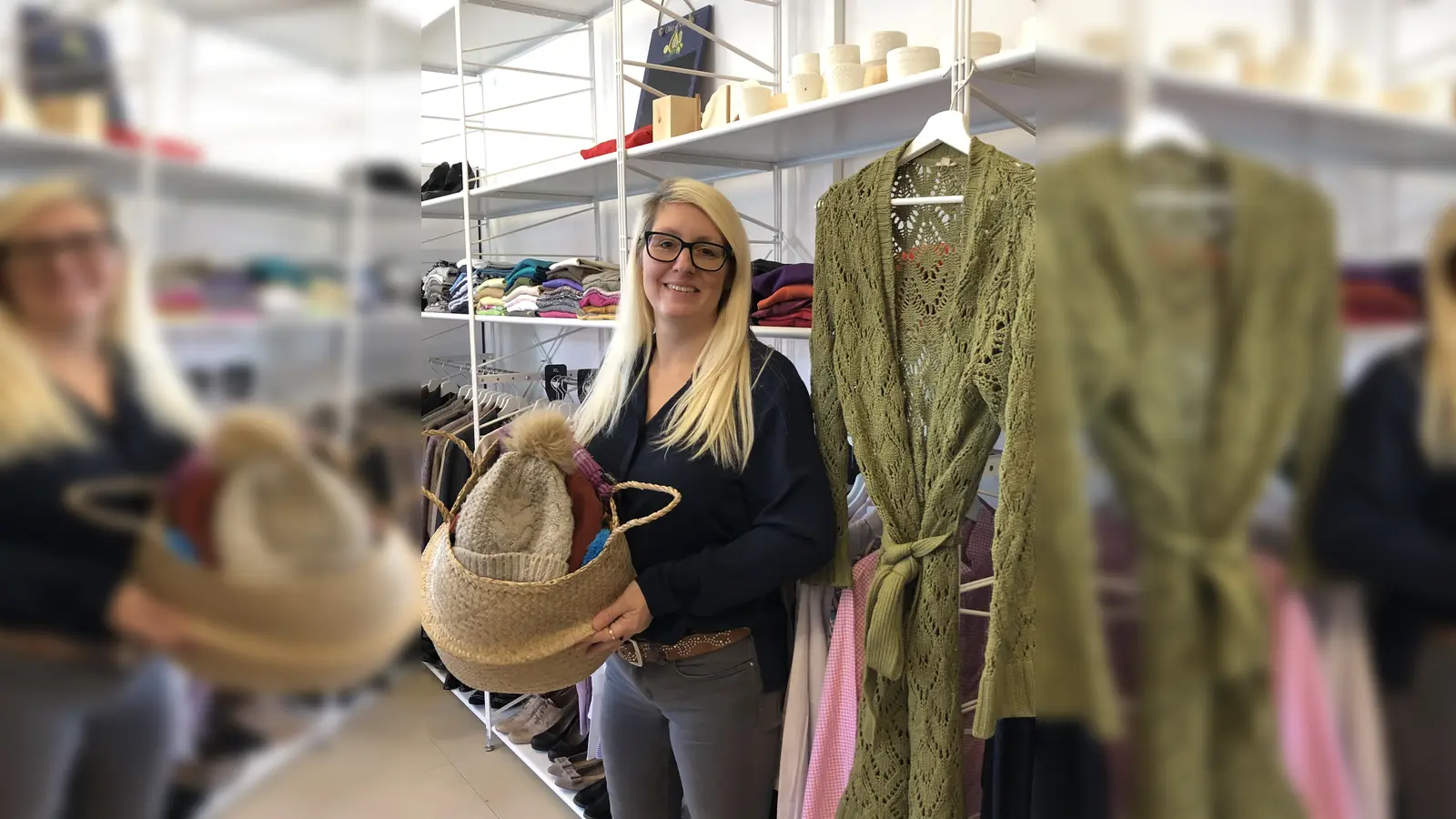 Astrid Wittig vom Team des Secondhandladens in Grünwald präsentiert bereits winterwarme Accessoires.  (Foto: hw)