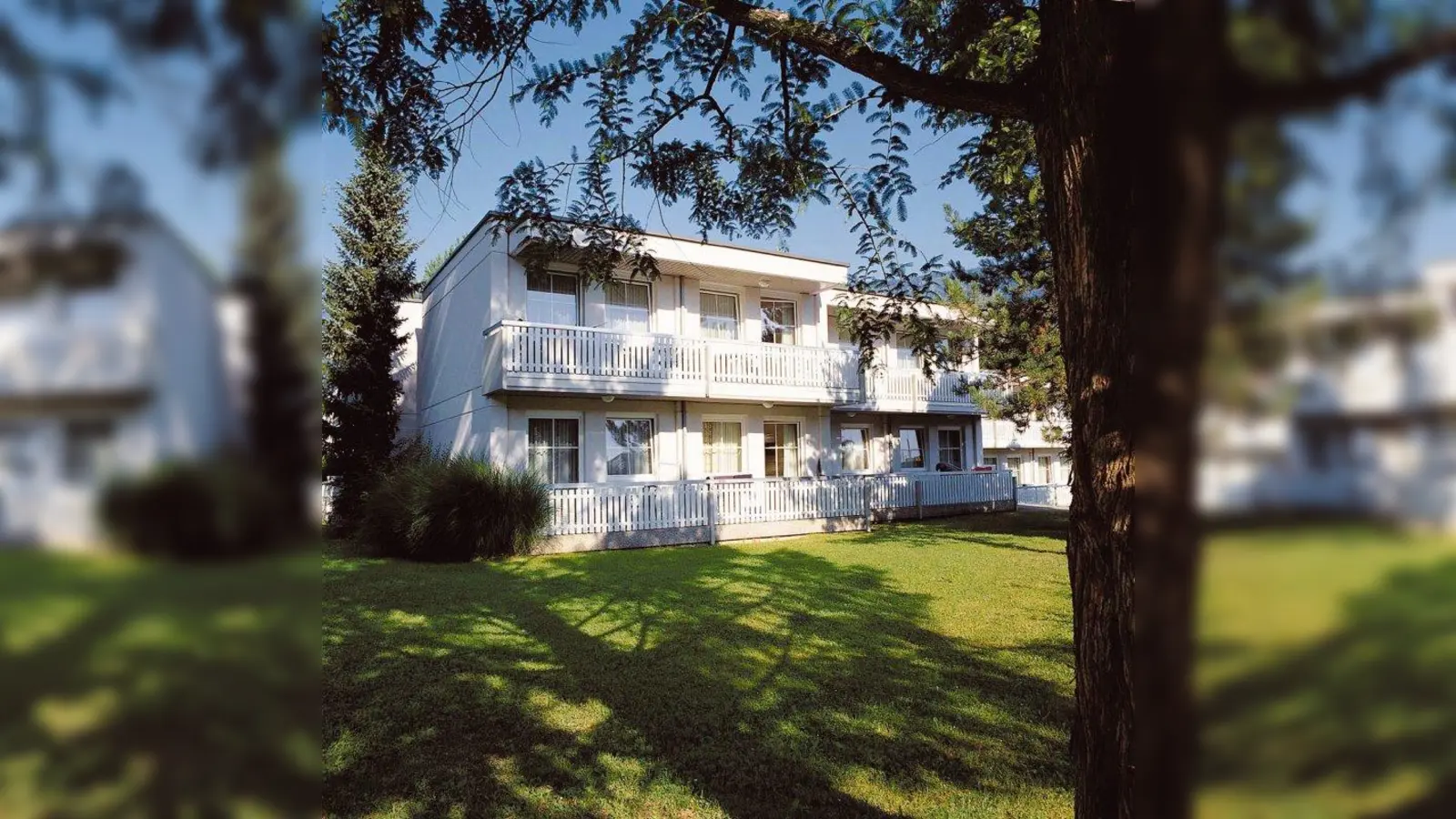 Das Sonnenresort Ossiacher See liegt im Grünen, direkt am Südufer des Sees. (Foto: pi)