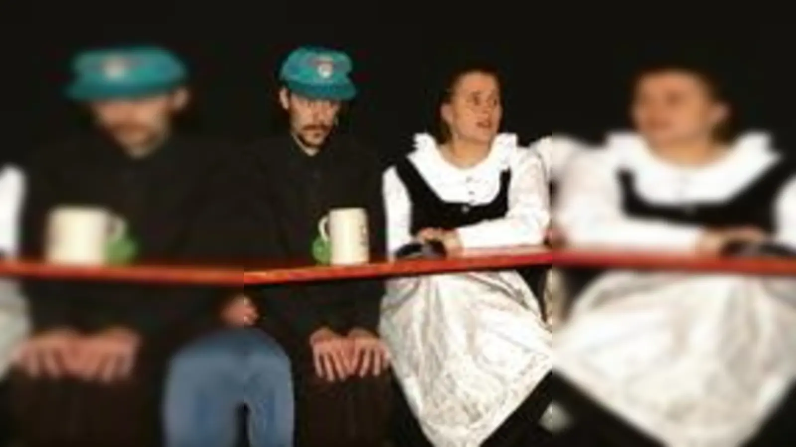 Wie Phönix, der aus der Asche aufsteigt, haben die jungen Menschen mit autistischem Handicap ihr Leben mit dem Theater »neu  (begonnen«.Foto: VA)