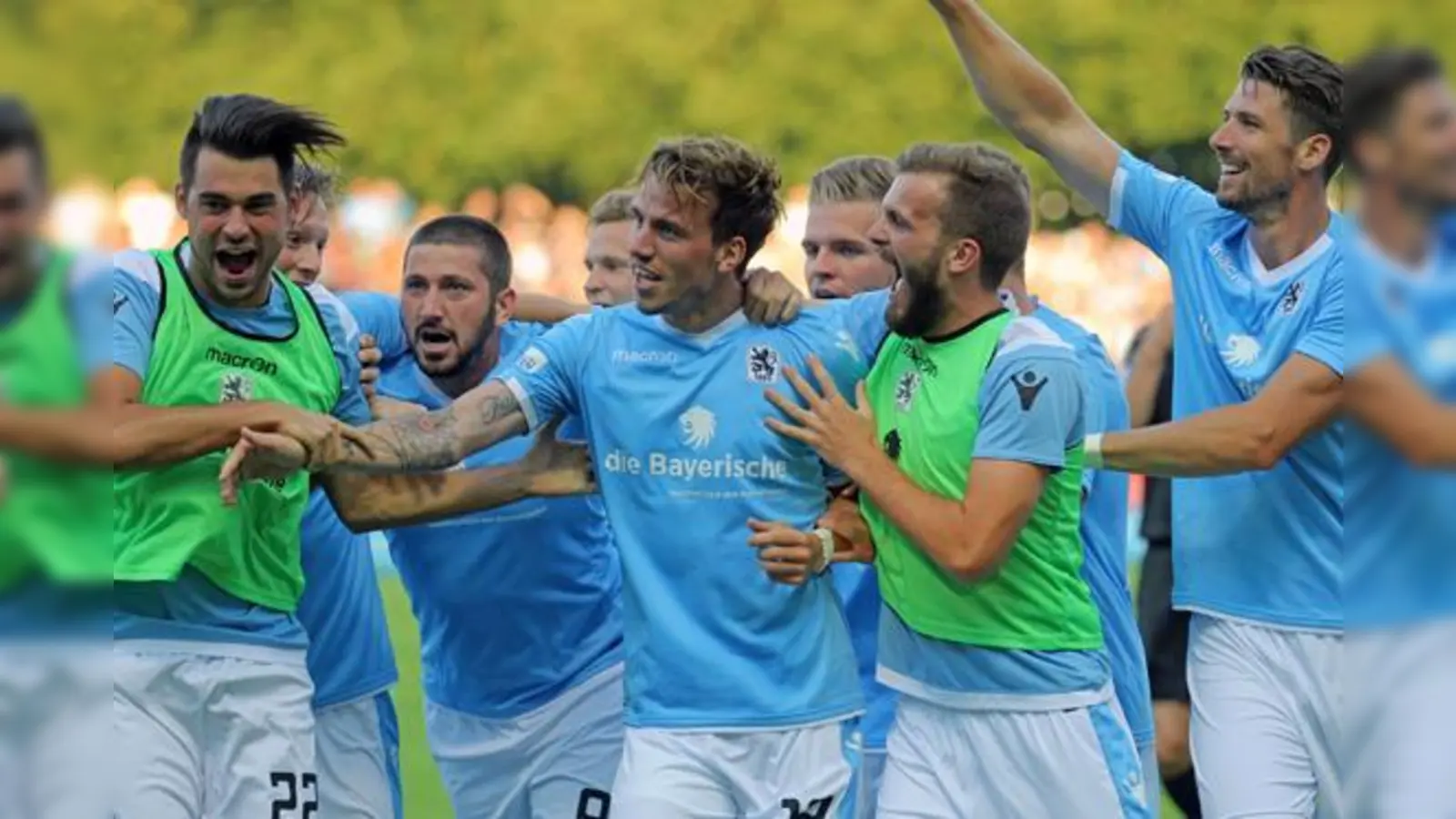 Erfolgreiche Premiere in der Regionalliga: Löwen im Torrausch.  (Foto: Anne Wild)