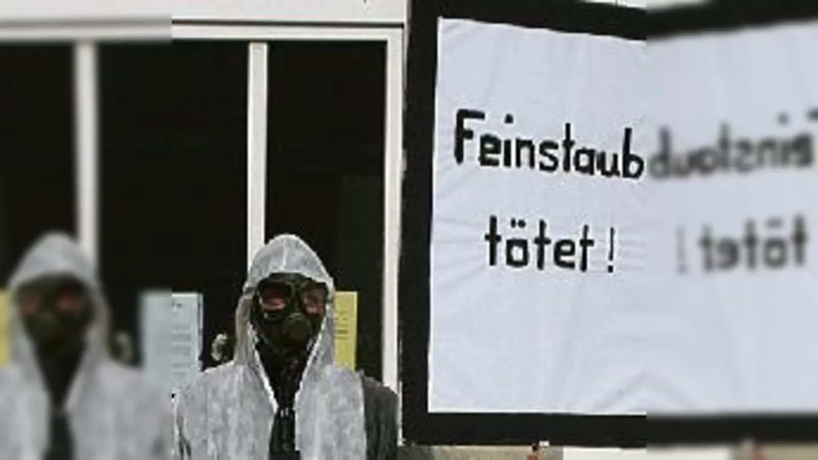 Anfang des letzten Jahres bewegte das Thema Feinstaub die Münchner  manche demonstrierten das drastisch.	  (Foto: ödp)