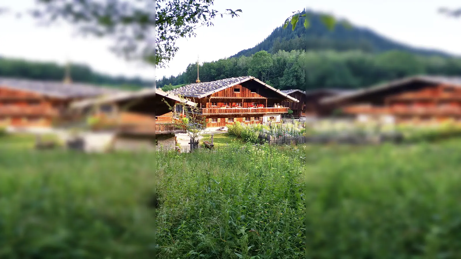 Herbstliche Stimmung im Freilichtmuseum. (Foto: Markus Wasmeier)