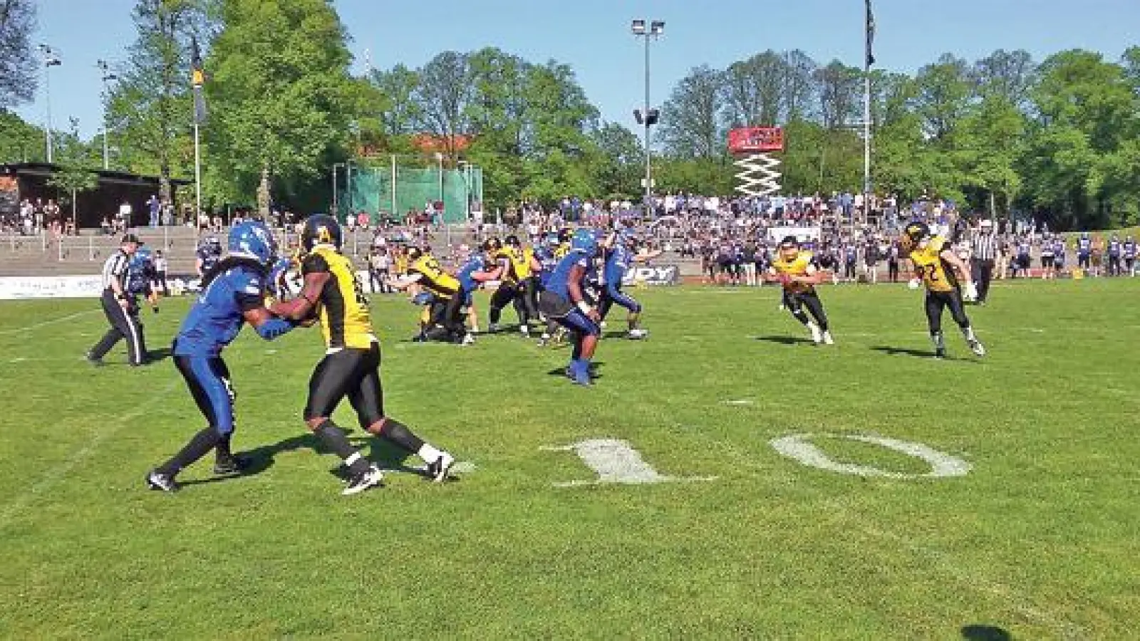 Im Rückspiel am 22. Mai  treffen die Munich Cowboys dieses Mal in Kempten auf die Allgäu Comets. 	 (Foto: Werner Schäfer)