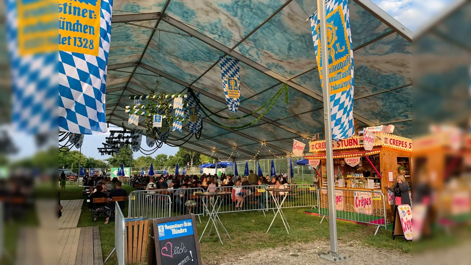 Die Besucher ließen sich Maß und Hendl schmecken. (Foto: VA)