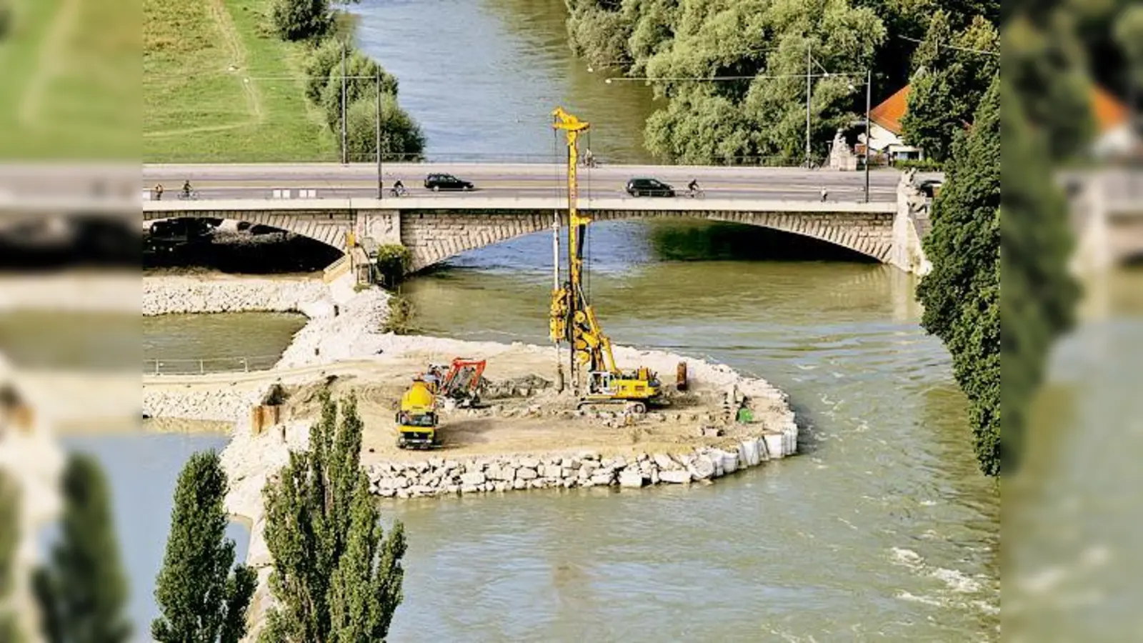Zentrum · OP am offenen Fluss (Foto: red)