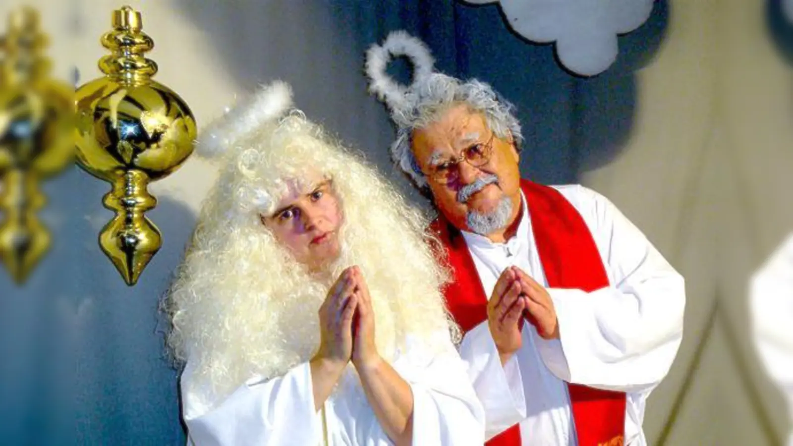 Ein Horrortrip mit Engel Ambrosius und Petrus in »Ein Münchner im Himmel und in der Hölle.	 (Foto: VA)