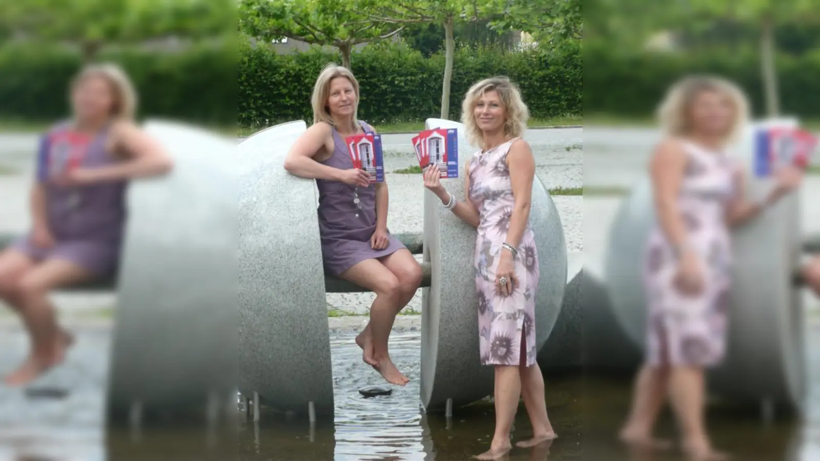 Ihr erfrischendes „Programm für heiße Tage!“ präsentieren hier Evi Seidel (rechts), Geschäftsführerin der VHS Germering, sowie Mitarbeiterin Andrea Franke. (Foto: Eva Schraft)