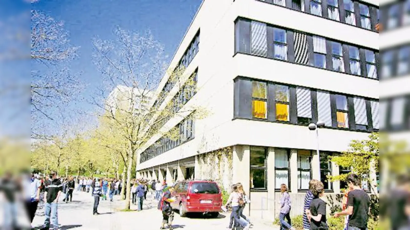 Wird dieses Jahr 40 Jahre alt: das Hausenstein. 	 (Foto: Schule)