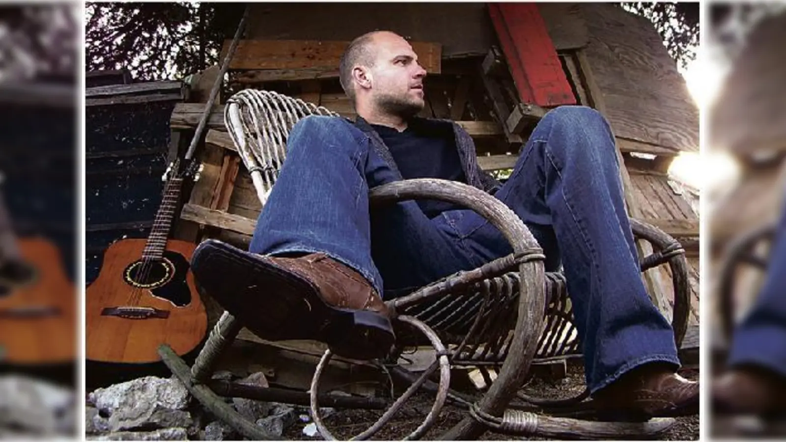 Besinnt sich auf seine Wurzeln aus Folk und Blues: Sebastian Schwarzbach.	  (Foto: VA)