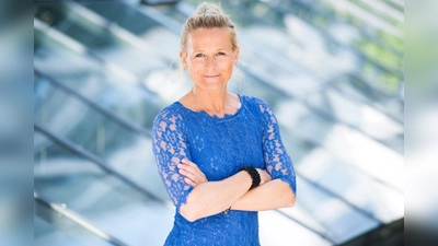 Sozialreferentin Dorothee Schiwy lag daran, dass auch Familien mit geringem Einkommen die digitalen Pässe nutzen können.  (Foto: Martin Hangen)