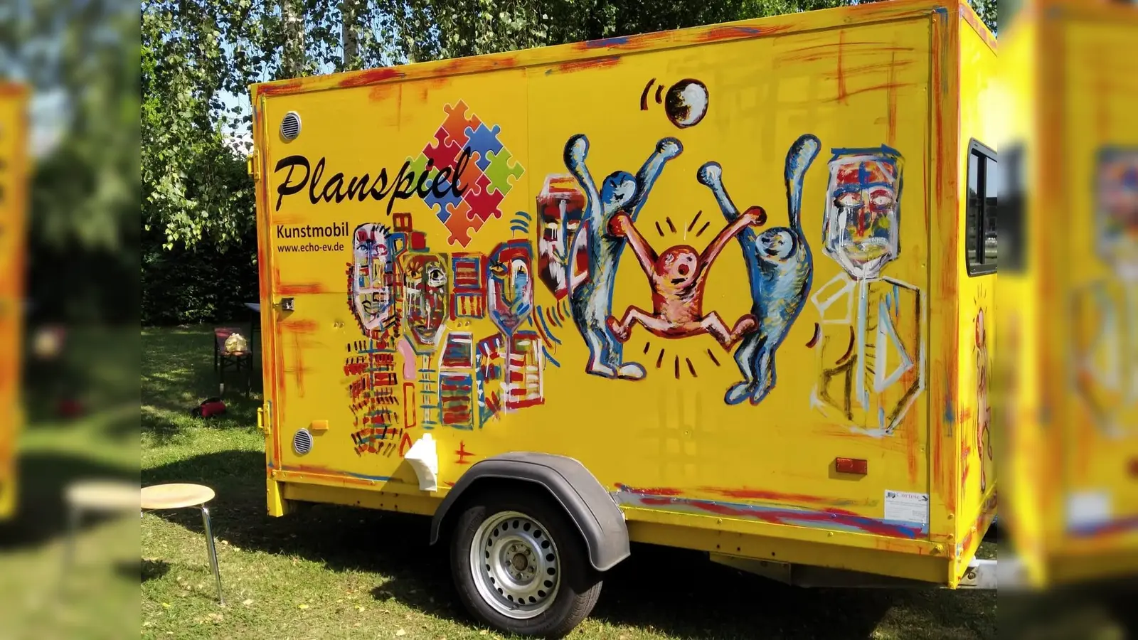 Das „Art:mobil sportif“ bietet ein offenes Atelier mit kreativen Ideen rund um Sport, Bewegung und Kunst. (Foto: VA)