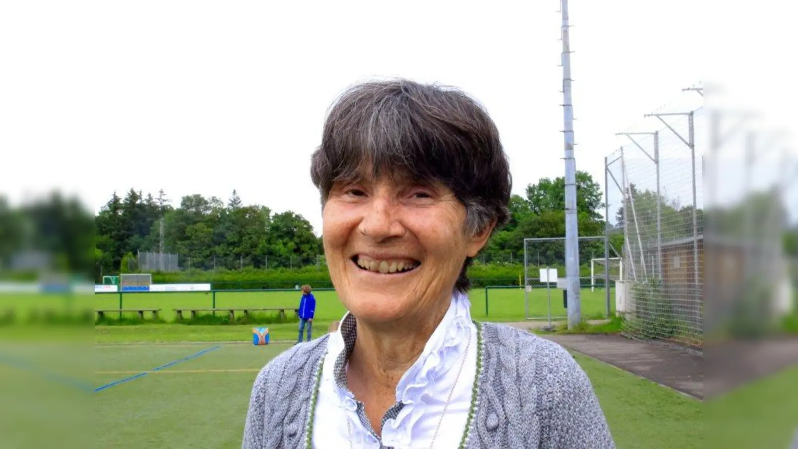 Bürgermedaille für Christa Muggli: Maßgeblich durch ihr Engagement erhielt Gräfelfing 2013 das Siegel „Fair Trade Gemeinde”. „Das ist aber kein Ruhepolster!“, mahnte sie damals. (Foto: us/archiv)