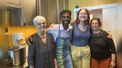 Beim „z'sam” findet jeder das richtige Ehrenamt. Das Zentrum für freiwilliges Engagement feiert heuer sein fünfjähriges Bestehen.  (Foto: Diakonie München und Oberbayern)