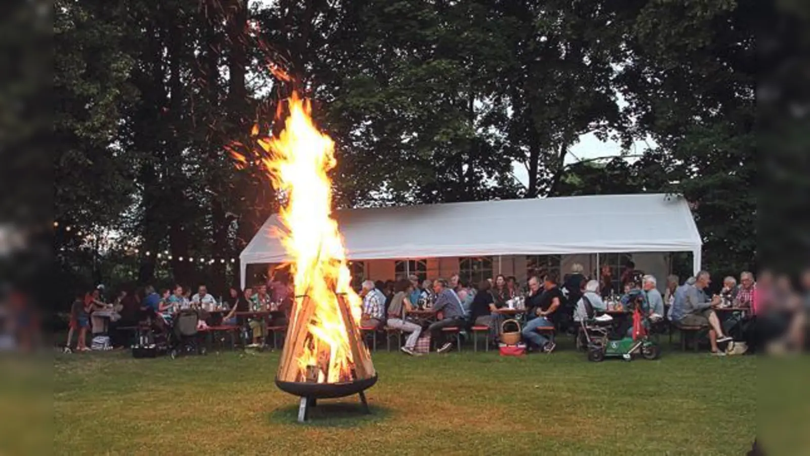 Im katholischen Pfarrgarten wird ab 19 Uhr die  Sommersonnenwende gefeiert.	 (Foto: VA)