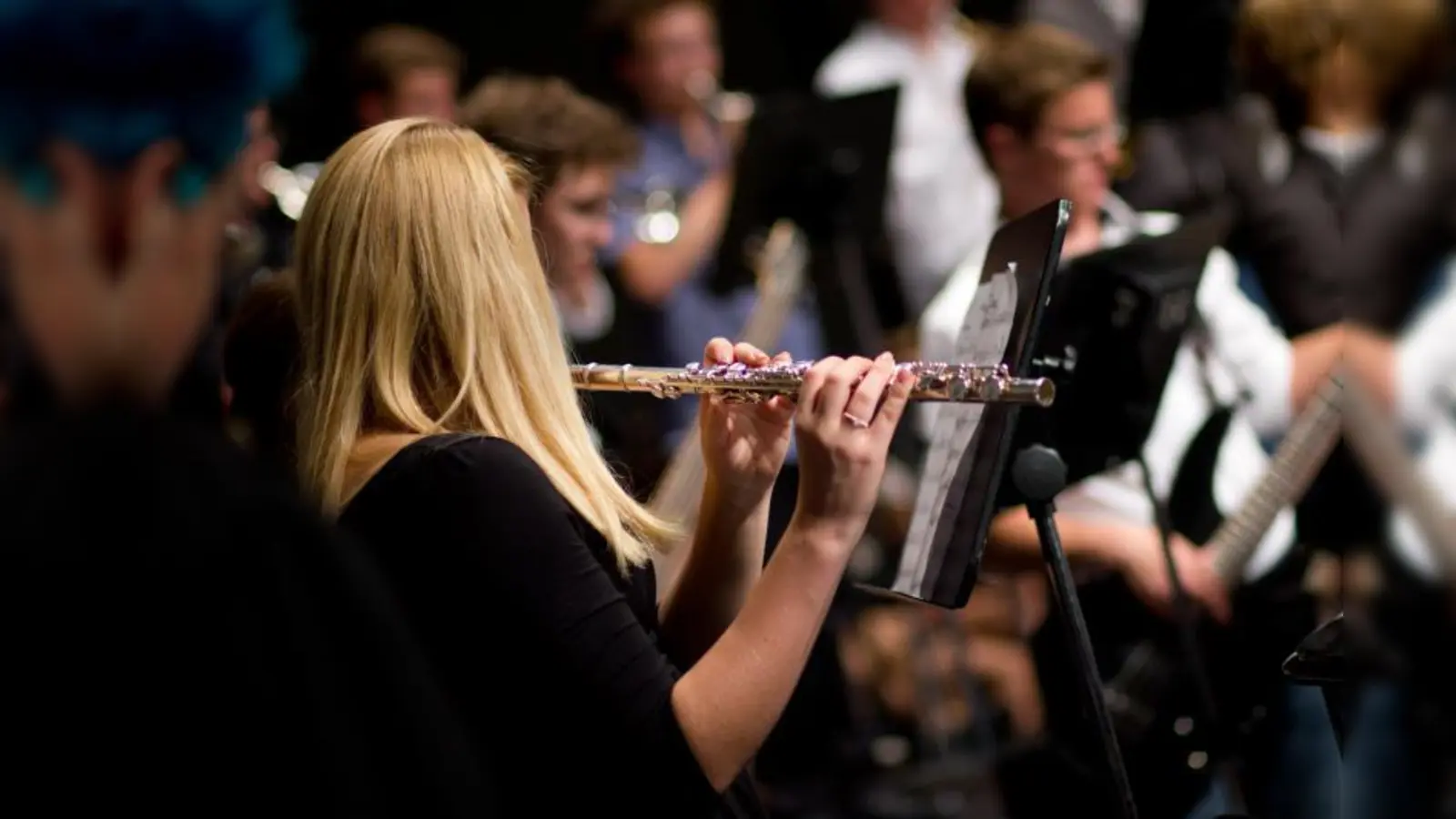 Fulminantes Konzert am CSG: Klassenchöre, Bigband und Orchester zeigten die große Bandbreite ihres musikalischen Könnens. (Foto: CSG)