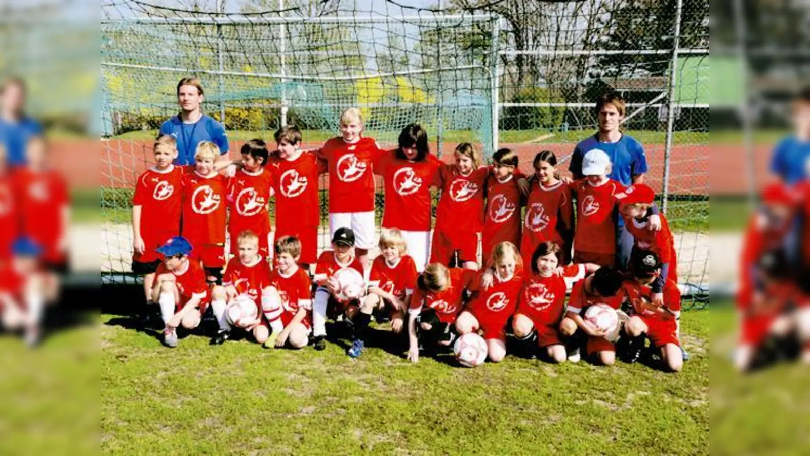 Eine Urkunde mit Bild gibt es für jeden Teilnehmer des Feriencamps beim PSV.	 (Foto: Privat)