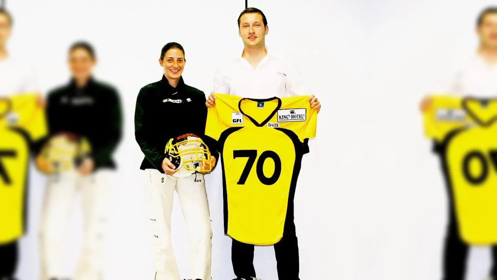 Freuen sich auf den Fair Play Day: die Jugendbeamten der Polizei Moosach Alexandra Denk und Martin Hülße.	 (Foto: bm)