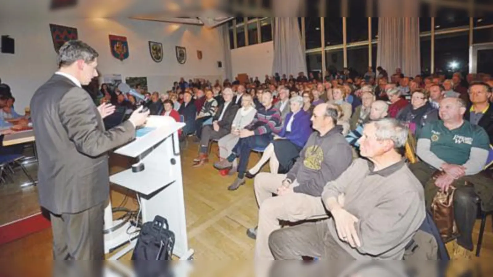 Großer Andrang bei der Unterschleißheimer Infoveranstaltung zur Bahnunterführung.  (Foto: Stadt Unterschleißheim)