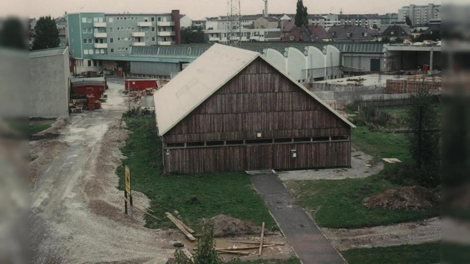 Diente als Provisorium: Die „Notkirche” der Pfarrei St. Stephan. (Foto: Johann Lang)