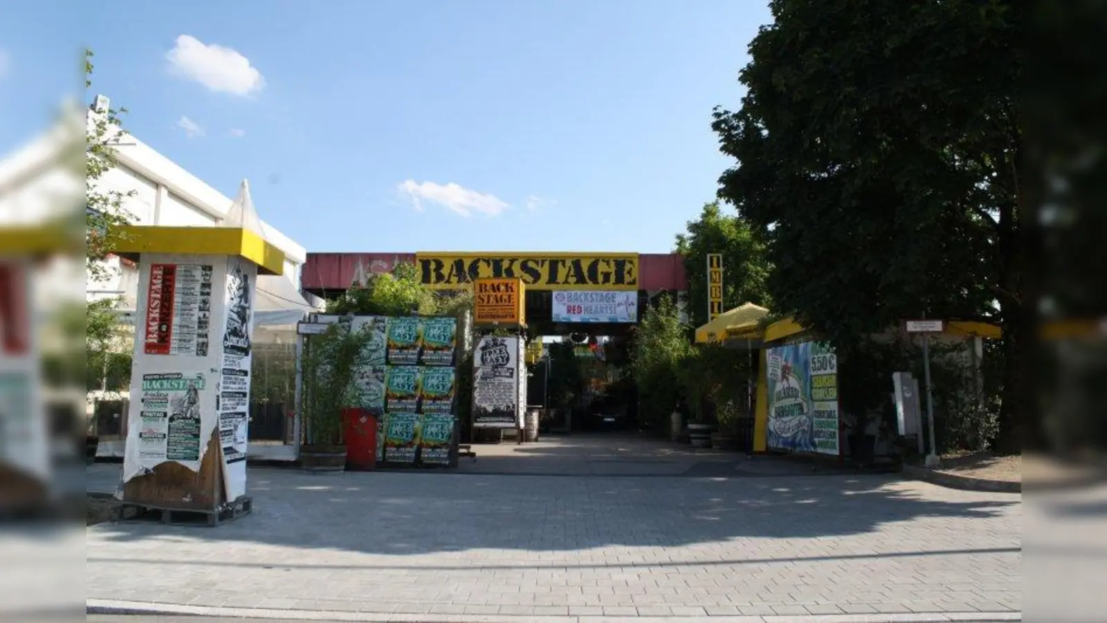 Kultur- und Veranstaltungszentrum: Das „Backstage” befindet sich in der Reitknechtstraße 6 an der Friedenheimer Brücke. (Foto: sb)