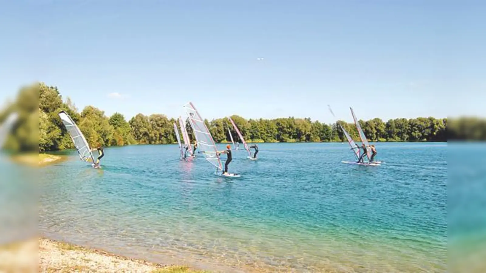Einen Anfängersurfkurs bietet der Segel-Surf-Club Neufahrn an. 	 (Foto: Verein)
